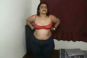 My barefaced big beautiful woman white women demonstrates her curves on webcam