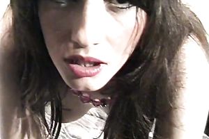 Beauty queen screamed truly loud when drilled her snatch