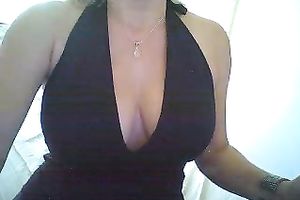 My gorgeously hot dirty slut wife can hypnotize any dude with her large rounded butt