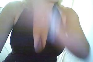 My gorgeously hot dirty slut wife can hypnotize any dude with her large rounded butt