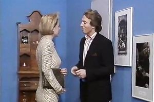 Working her constricted and juicy snatch to ride that big knob