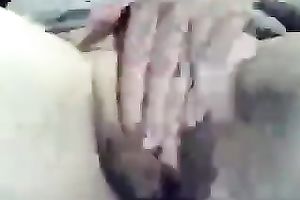 Dry hairless large slit of a BBW white white lady on livecam