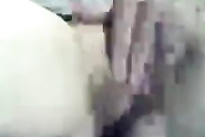 Dry hairless large slit of a BBW white white lady on livecam