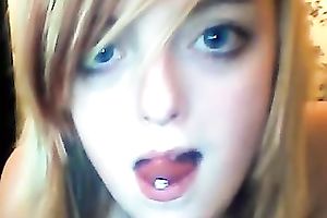 Pale dilettante floozy flashed her wet crack and rubbed it a bit on cam