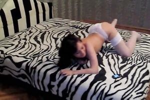 Juicy Russian girlfriend Masha shows off her body in white lingerie