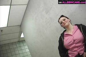 Chunky big beautiful woman wench acquires bare and masturbates at the railway