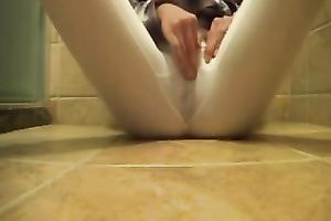 Spreading legs floozy in white leggins masturbated her soaking muff