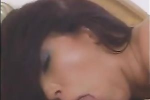 Big white chap fingers and eats restless dark brown wench