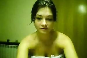 Sexy dark brown on the webcam is fresh just out of shower