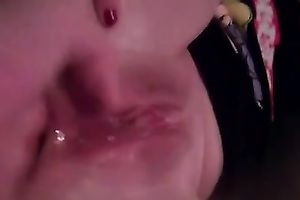 Fingering her in the anal opening and that gives her agonorgasmos