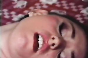 Yellow haired white skank in dark nylons blows schlong