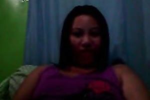 Amateur corpulent livecam woman was rubbing her strong twat a bit