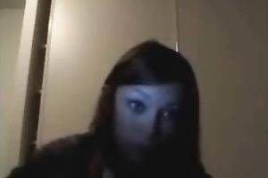 Teen flashes her bumpers in a black room on web web camera to her BF