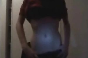 Teen flashes her bumpers in a black room on web web camera to her BF