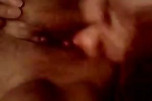 My older co-worker can not aid but groan whilst I finger her vagina