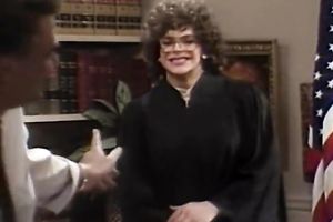 Mesmerizing dark brown playgirl gets her worthy poontang rubbed