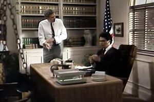 Mesmerizing dark brown playgirl gets her worthy poontang rubbed