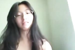 Kinky dilettante Asian nerdy livecam brunette hair pets her vagina with vibrator