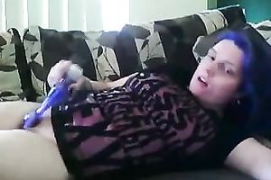 Chunky brunette hair slutwife dildos her leaking juicy trench