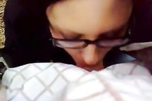 Pale skin brunette hair nerdy college playgirl gives me orall-service outdoors