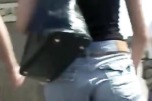 I had a great time spying on this legal age teenager in constricted denim shorts