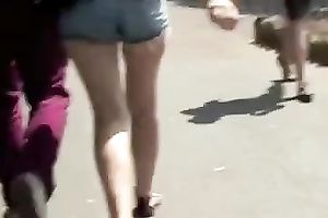 I had a great time spying on this legal age teenager in constricted denim shorts