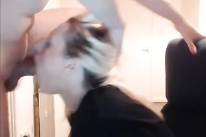 Blond haired webcam whorable GF did not mind giving a terrific deepthroat BJ