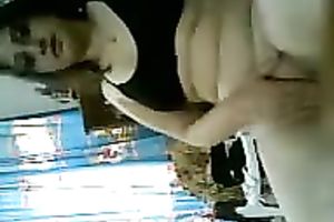 Curvaceous Arabian mother I'd like to fuck caresses her cookie for me on livecam