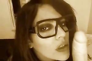 Nerdy delicious black haired hawt sweetheart played with large toy for me