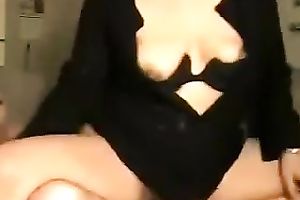 Saucy brunette mother I'd like to fuck fingering her slit during the time that pumping hard weenie deepthroat