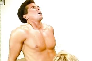 Gorgeous white ladies share large white weenie for oral-sex 3some