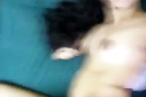 My neat Indonesian girlfriend likes getting screwed in missionary position