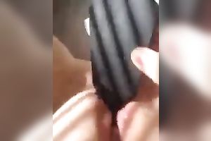 When I do not have fake penis in my bag I push my snatch with a hair brush