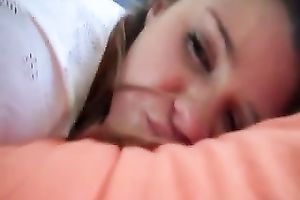 My GF fingers her smooth snatch after getting a facial spunk flow