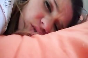 My GF fingers her smooth snatch after getting a facial spunk flow