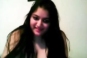 Chubby Indian dark brown playgirl shows off her vagina and her mounds