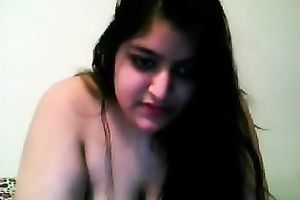 Chubby Indian dark brown playgirl shows off her vagina and her mounds