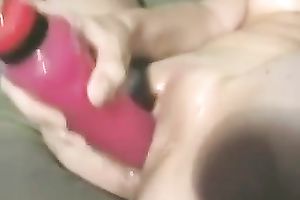 Blonde girlfriend with diminutive bra buddies pokes her wet crack with a large thing