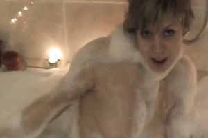 Cute Russian blondie enjoying a wonderful hawt baths tub with lather