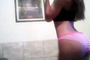 She has flawless curves but not pretty face