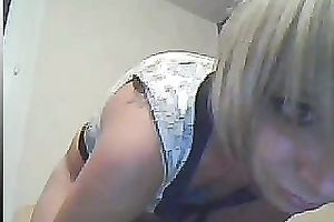 Horny lads go crazy when they watch how I finger my snapper