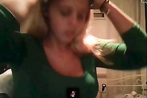 My hot girlfriend can't live without to expose these tasty meatballs of hers