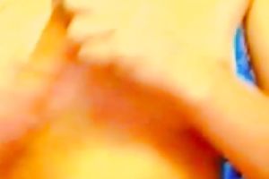 Short haired skanky brunette hair web camera honey playing with a vibrator