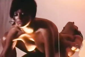 Awesome sex session with hawt white brunette hair hottie on the glass table