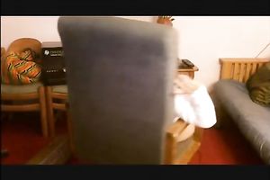 Big thighed beauty is proudly showing off her hawt legs