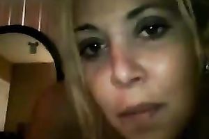 Ny girlfriend has pierced tongue and that babe gives most excellent ever oral