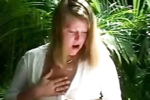 By looking at her face you will notice that that babe is a novice in camsex