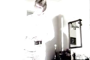 Curly brunette hair wench has mutual oral sex with blonde stud