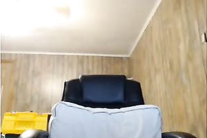 Pallid livecam housewife took a vibe to please her juicy juicy pussy for some fun