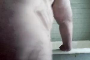 Here I am if u like hawt white older big beautiful woman bare and lustful